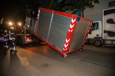 Waiblingen: Trafobrand fuehrt zu Stromausfall und Feuerwehreinsatz